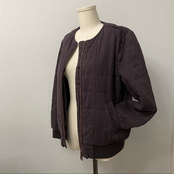 Roots Quilted Bomber Jacket - Picture 3 of 6